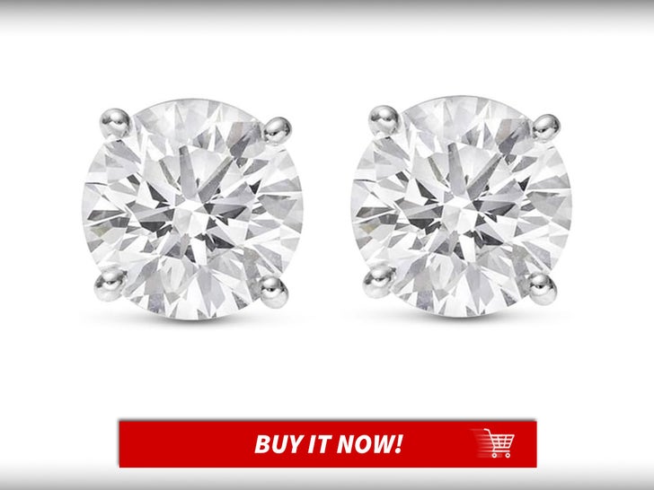 Diamond-Earrings-Gift-Guide-Clueless-Valentines-Shopper-MAIN