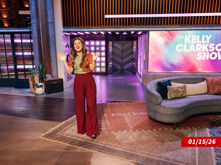 kelly clarkson show getty