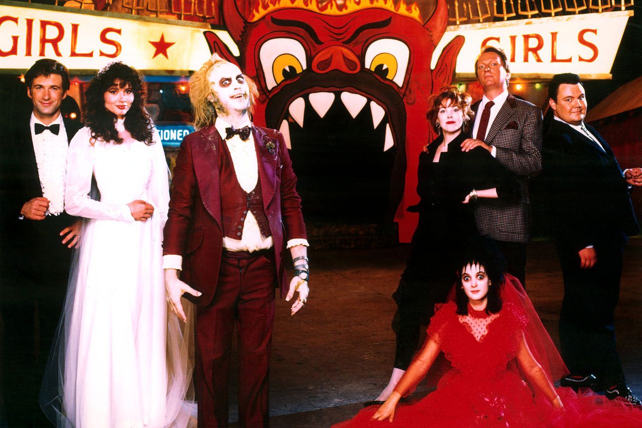 'Beetlejuice' - Alec Baldwin, Geena Davis, Michael Keaton, Catherine O'Hara, Winona Ryder and Jeffrey Jones, 1988 The ‘Beetlejuice’ cast, from left: Alec Baldwin, Geena Davis, Michael Keaton, Catherine O’Hara, Winona Ryder and Jeffrey Jones Warner Br/Everett/Shutterstock