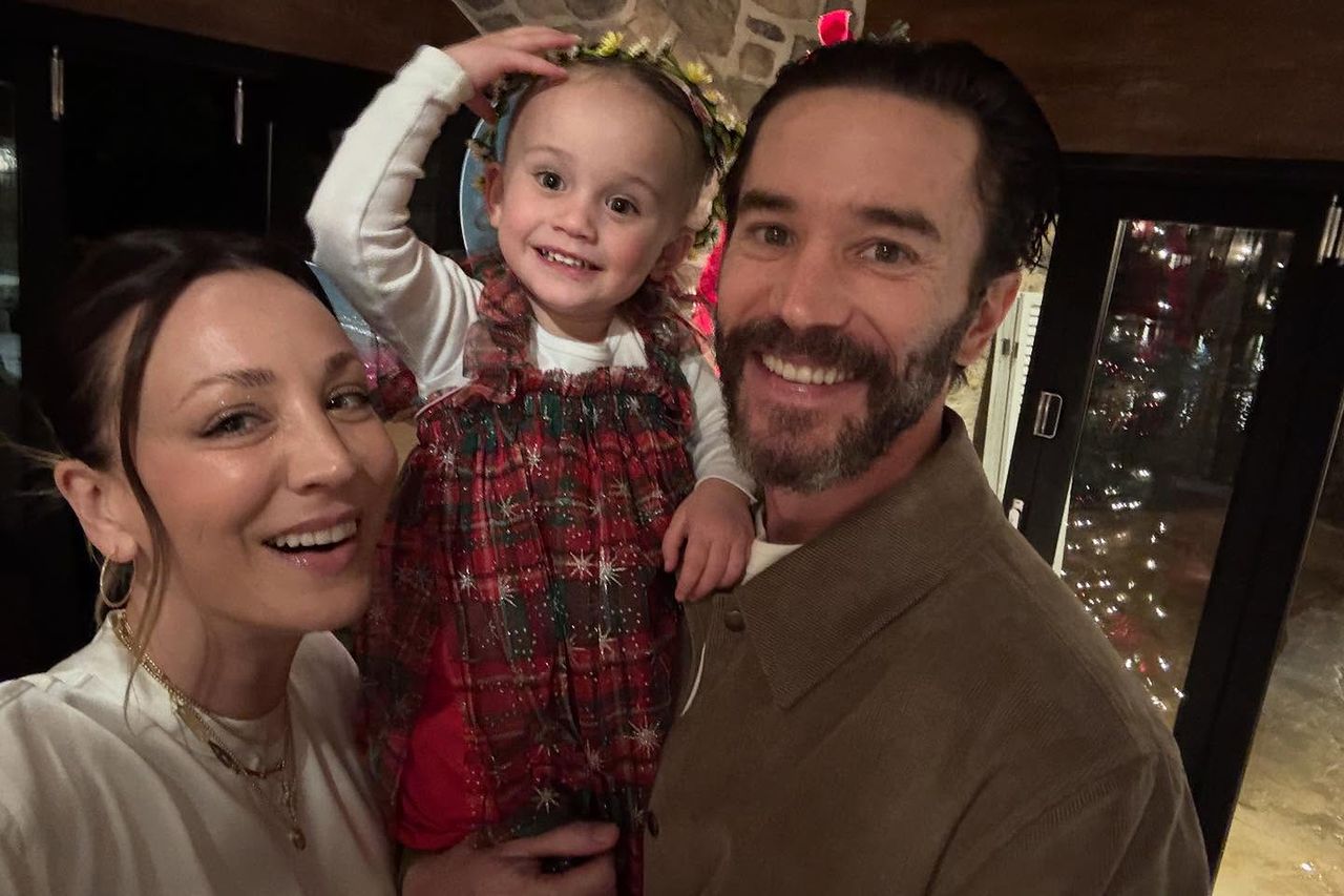 Kaley Cuoco, daughter Matilda, and Tom Pelphrey celebrate the holidays together.