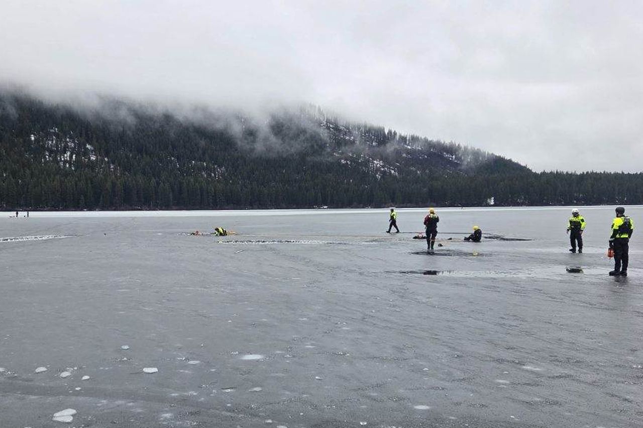 A rescue team saving a man who fell through ice at Fish Lake on Feb. 3, 2026 King County Sheriff’s Office