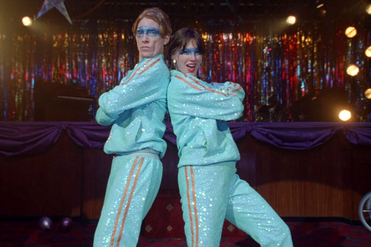 Domhnall Gleeson and Taylor Swift appear in the 'Opalite' music videoCredit: Taylor Swift/Youtube