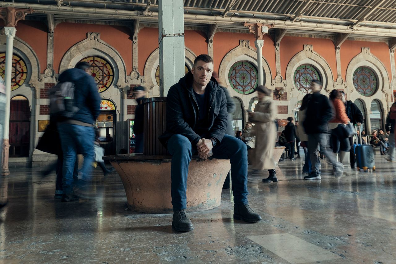 Gabriel Basso as Peter Sutherland in episode 301 of The Night Agent. Gabriel Basso as Peter Sutherland in episode 301 of The Night Agent. Yigit Eken/Netflix