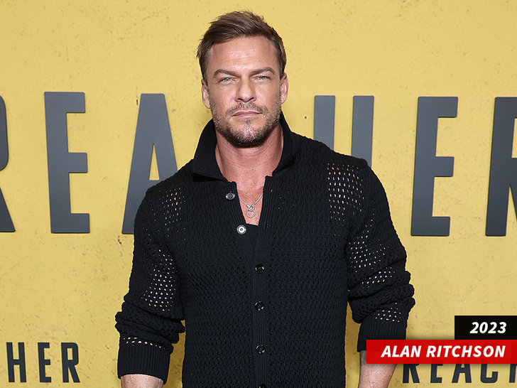 alan ritchson sub getty