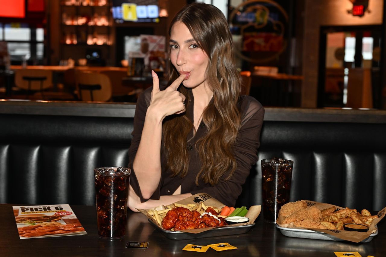 Amanda Batula.Credit: Dave Kotinsky/Getty