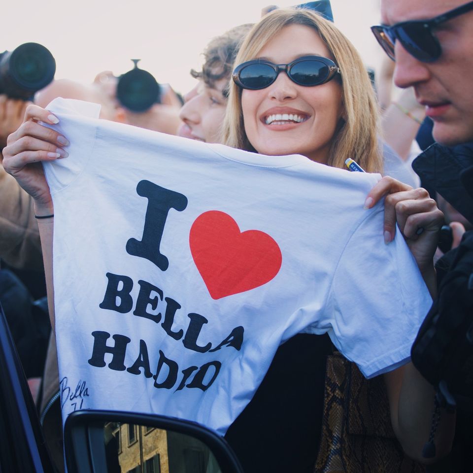 Bella HadidCredit: Diggzy / BACKGRID