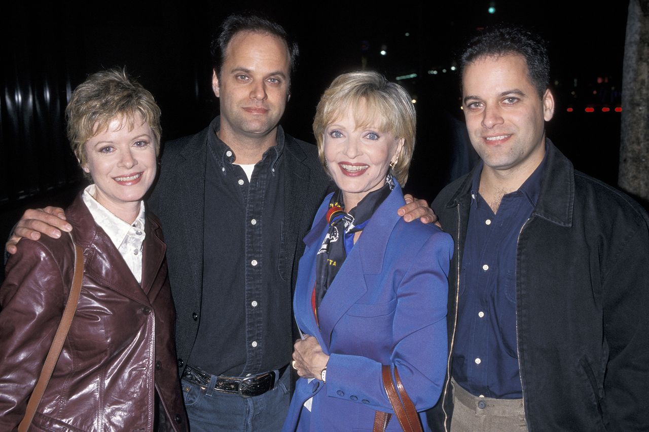 Florence Henderson with her daughter and sons on October 27, 1998 in Hollywood, CaliforniaCredit: Ron Galella, Ltd./Ron Galella Collection via Getty