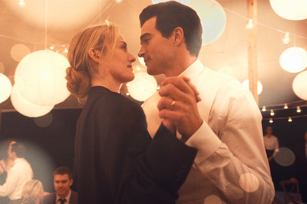 Sarah Pidgeon as Carolyn Bessette Kennedy and Paul Kelly as John F. Kennedy Jr. in 'Love Story: John F. Kennedy Jr. & Carolyn Bessette'.Credit: FX