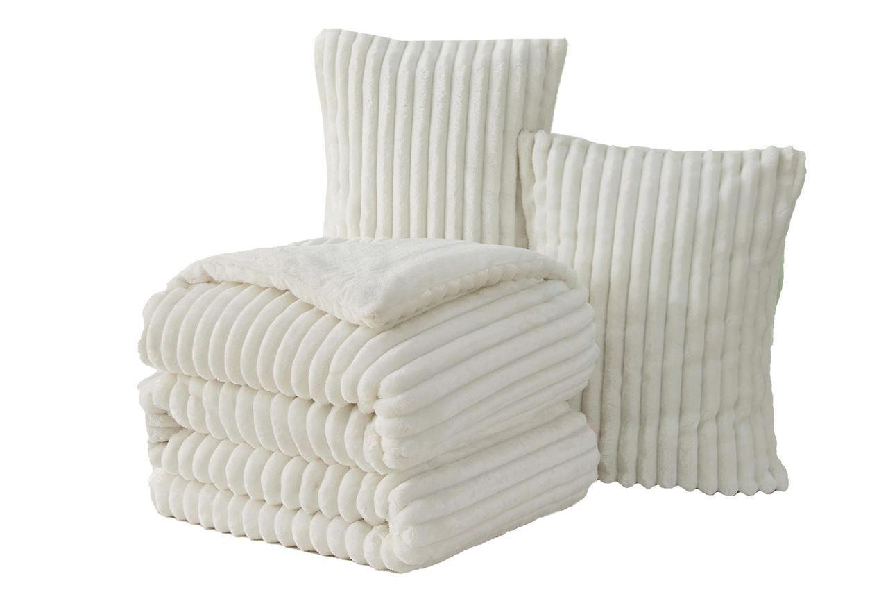 Bedsure Fluffy Comforter Set Queen - Super Soft Faux Fur Bed Set Cream White, All Seasons Credit: Amazon