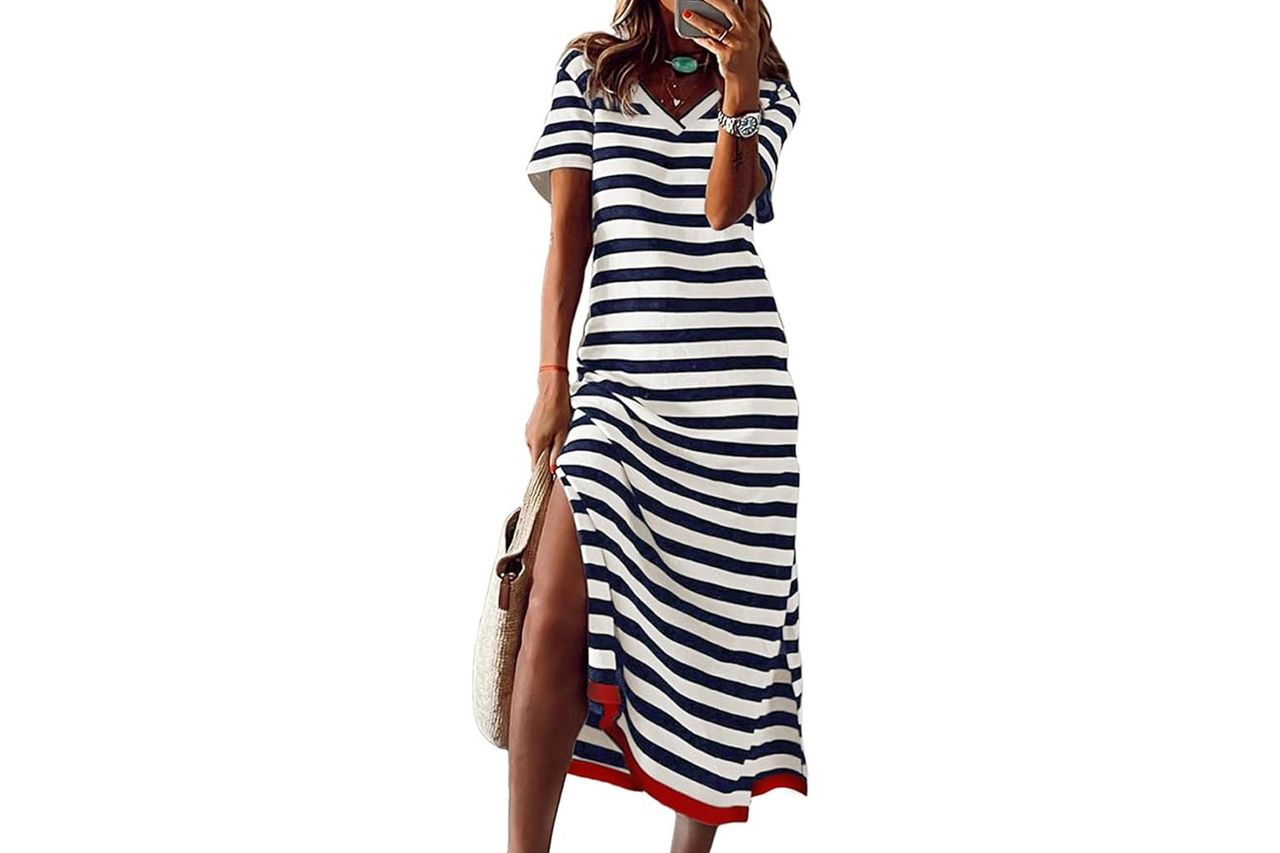 Dokotoo Summer Dress Casual Womens Fashion Short Sleeve Maxi Dress T Shirt Dress Striped Long Color Block Maxi Dress Credit: Amazon