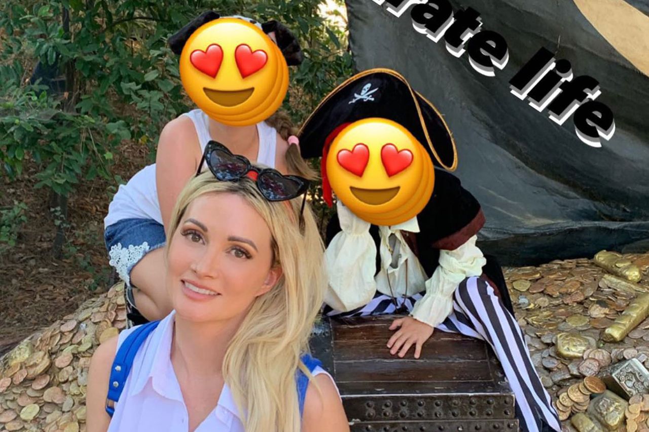 Holly Madison and her kidsCredit: holly madison/instagram