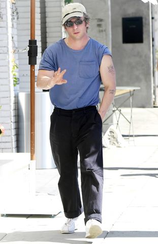 Jeremy Allen WhiteCredit: TheImageDirect.com