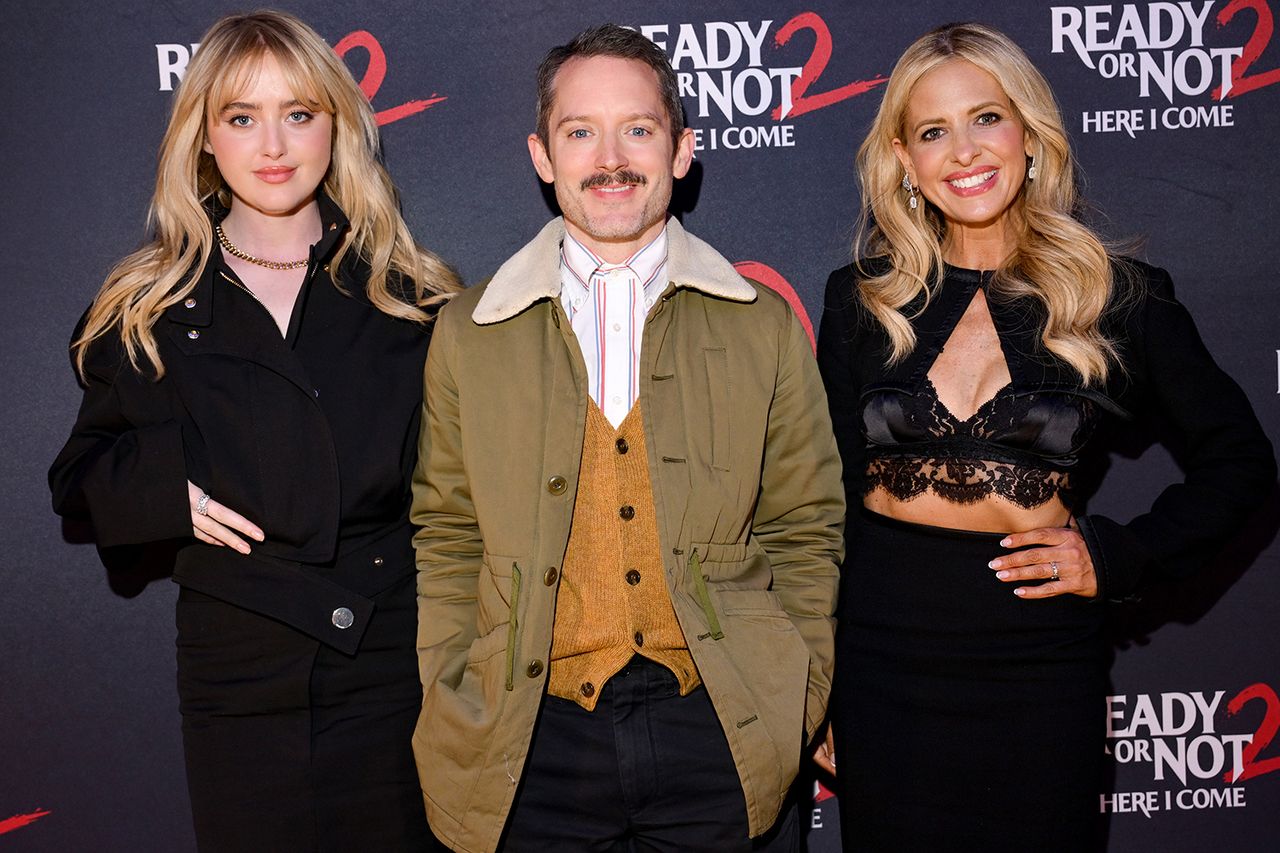 Kathryn Newton, Elijah Wood and Sarah Michelle GellarCredit: Valerie Terranova/Getty