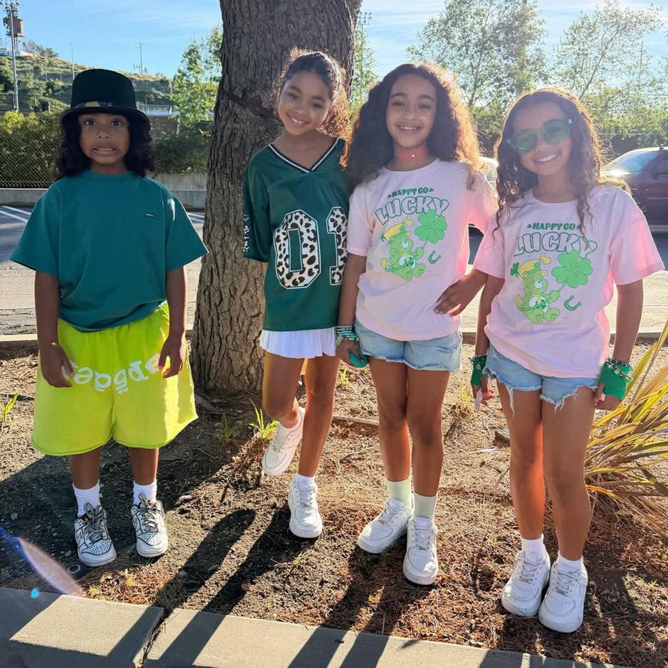 (L-R) Psalm West, True Thompson, Chicago West and Dream KardashianCredit: Khloé Kardashian/Instagram