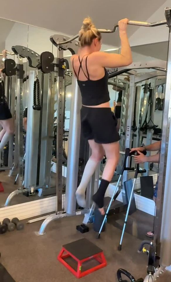 Lindsey Vonn shows off progress in gym 1 month after 2026 Olympics crash Lindsey Vonn shows off progress in the gym one month after the crashCredit: Lindsey Vonn/Instagram