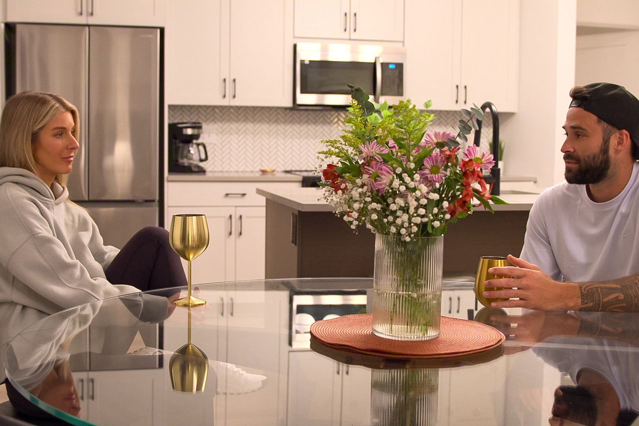 Ashley Carpenter and Alex Henderson in episode 1007 of Love is Blind.Credit: Courtesy of Netflix