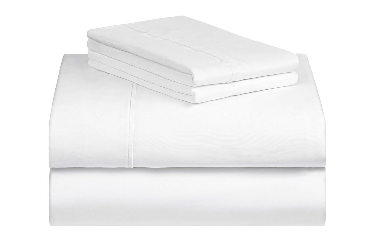 LuxClub 4 PC Queen Sheet Set, Bed Sheets, Deep Pockets Credit: Amazon