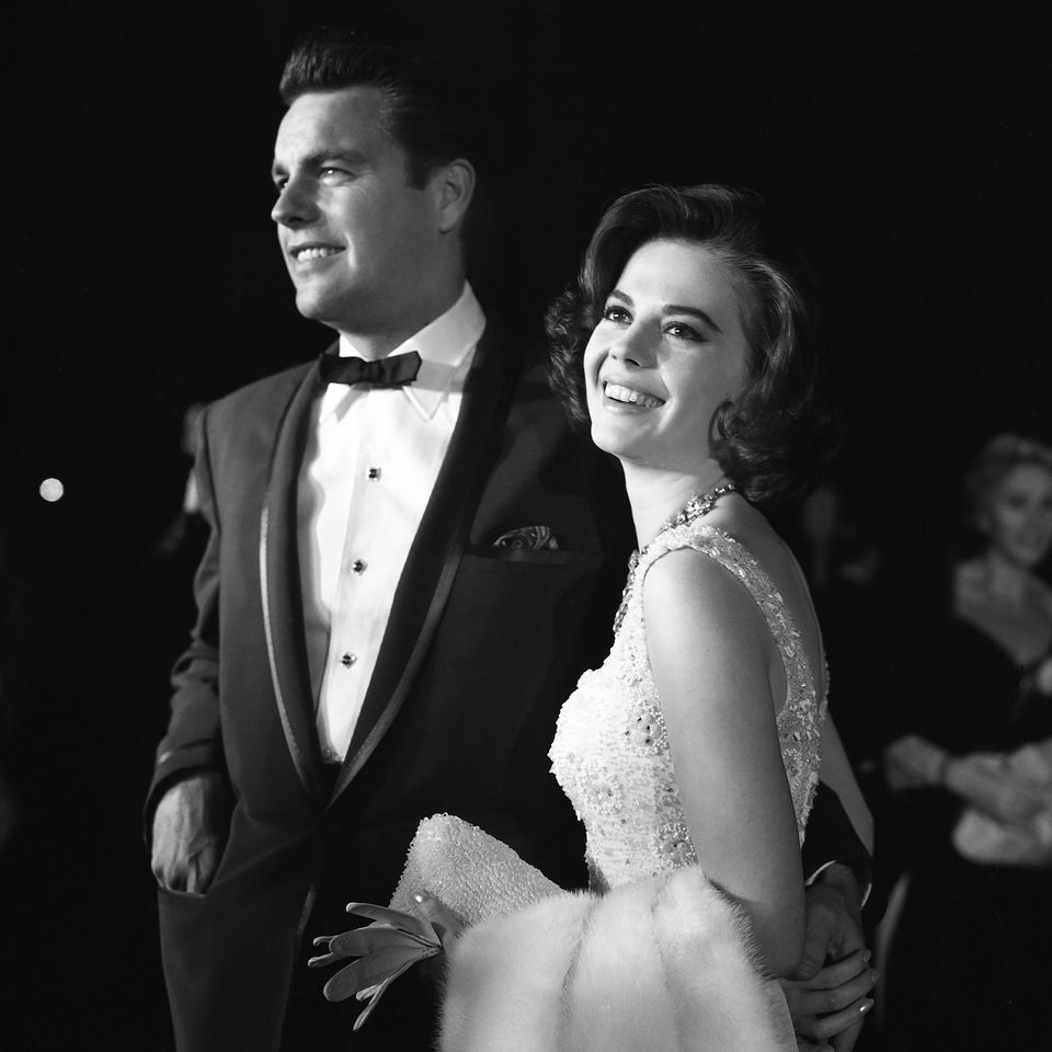 Robert Wagner and Natalie Wood in 1959 in Los Angeles, California.. Robert Wagner and Natalie Wood in 1959 in Los Angeles, California..Credit: Earl Leaf/ Michael Ochs Archives/Getty