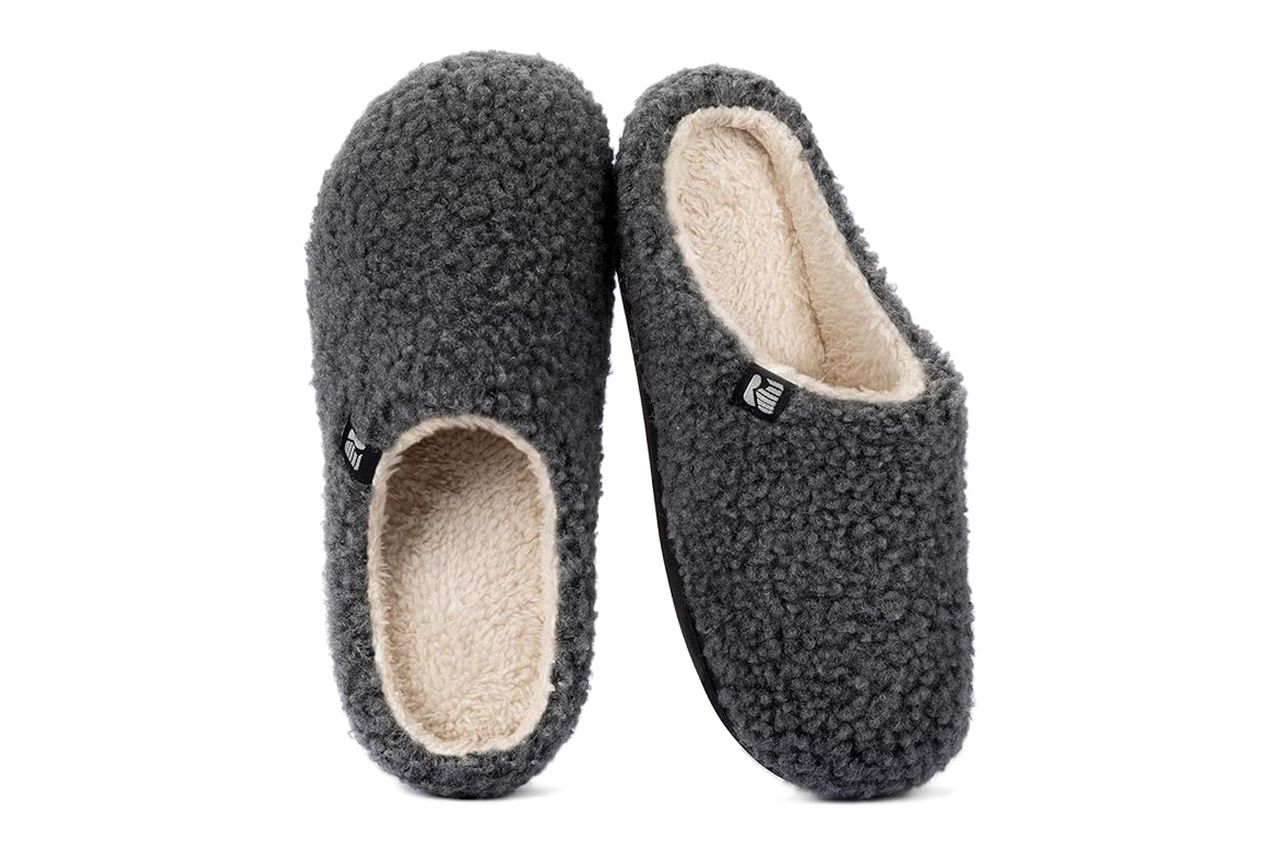 Amazon RockDove Women's Plush Retreat Sherpa Fleece Clog Slipper Credit: Amazon