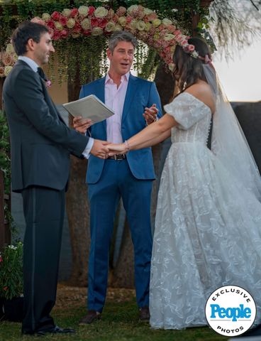 Arie Luyendyk Jr. officiating Nicholas Ansel and Zoe Skorey's wedding ceremonyCredit: J & J Photography and Videography