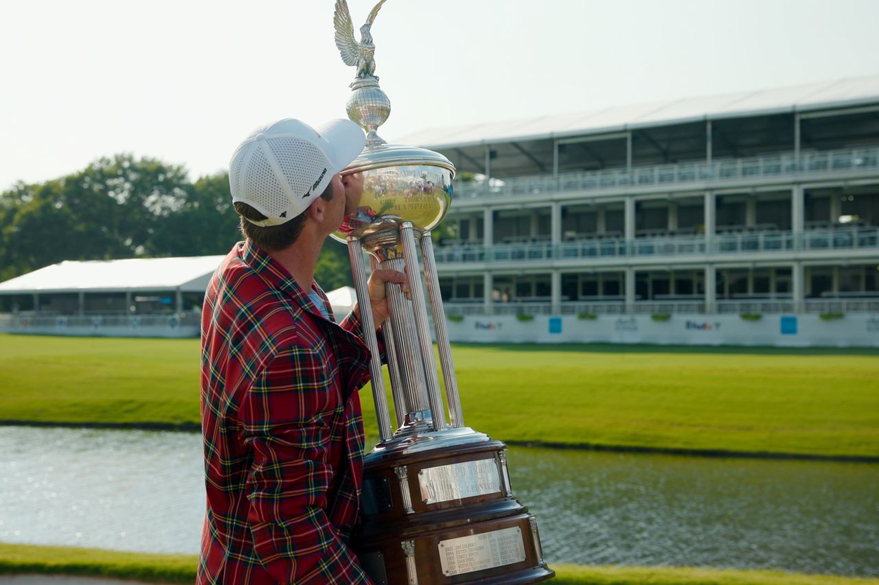 Ben Griffin with the Charles Schwab trophy on 'Full Swing' season 4Credit: Netflix
