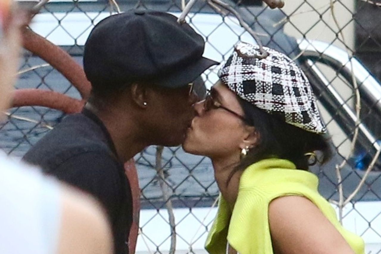 Chris Rock at a public park in ManhattanCredit: BrosNYC / BACKGRID
