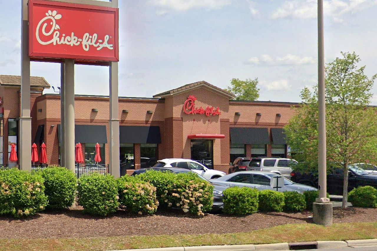 Kinston, N.C. Chick-Fil-A, where Cintron found $10,000 in the bathroom and returned itCredit: Google Maps