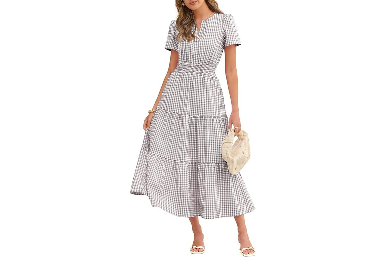 Caracilia Women's Summer Short Sleeve V-Neck Maxi Dress Credit: Amazon