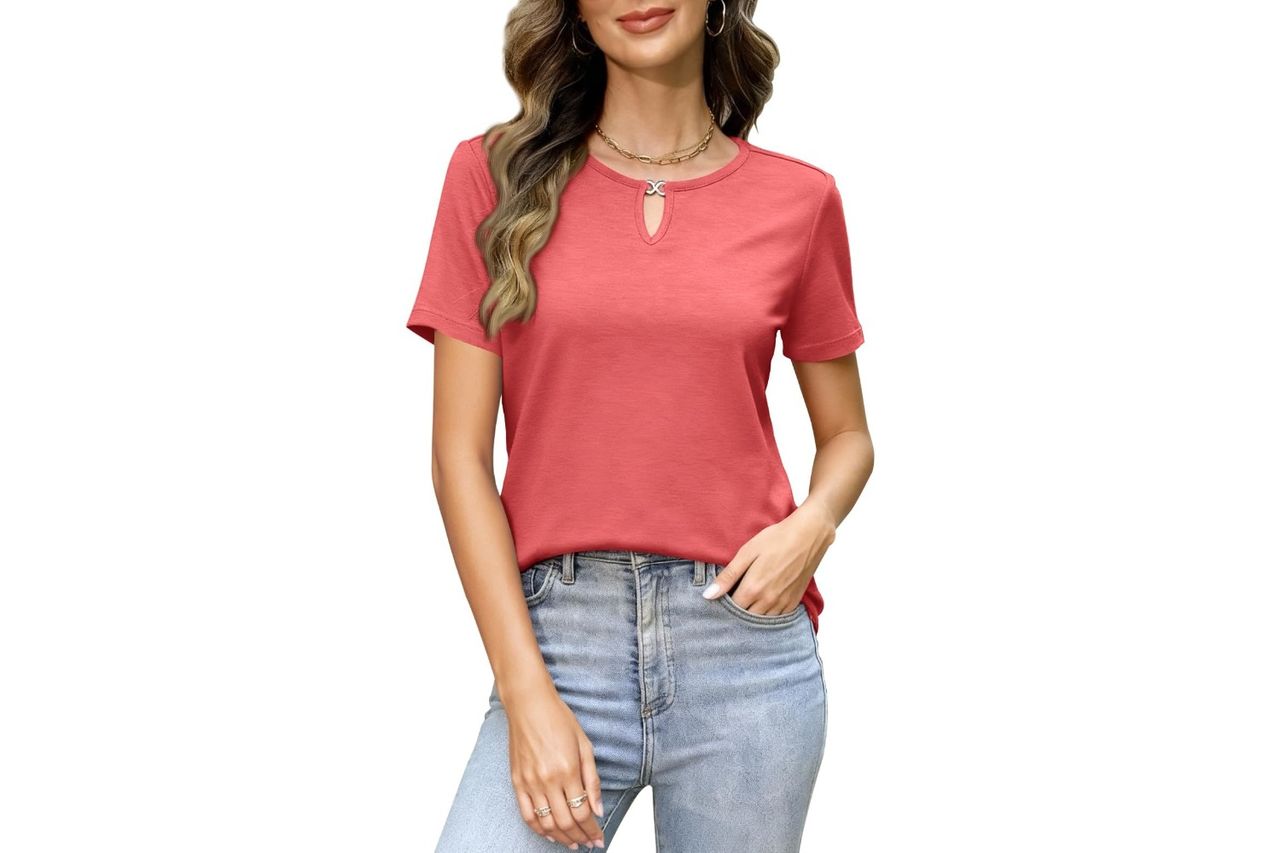 KILISU Cutout Short Sleeve T Shirt Credit: Amazon