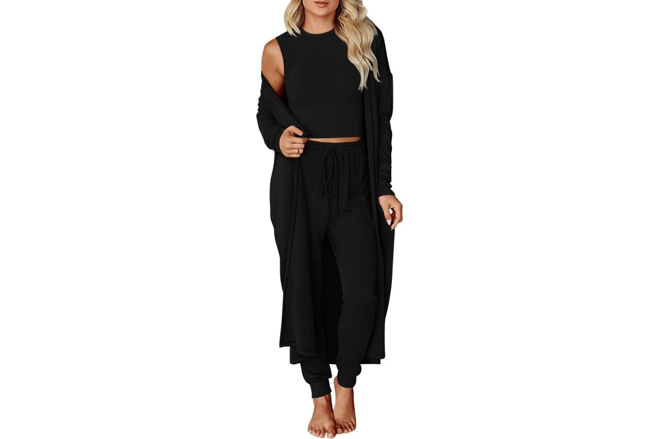 KIRUNDO 3 Piece Lounge Sets for Women Airport Travel Credit: Amazon