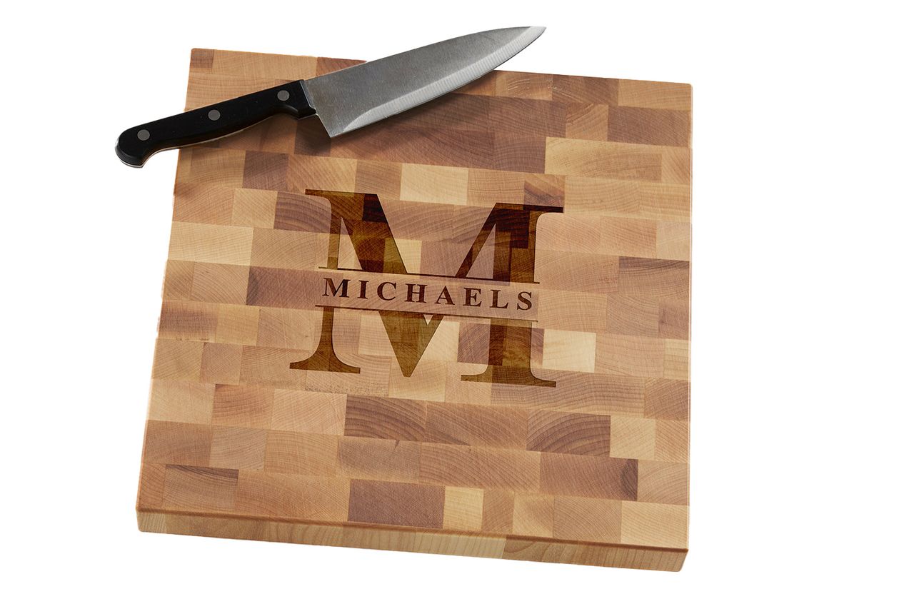 cuttin board Credit: Personalization Mall