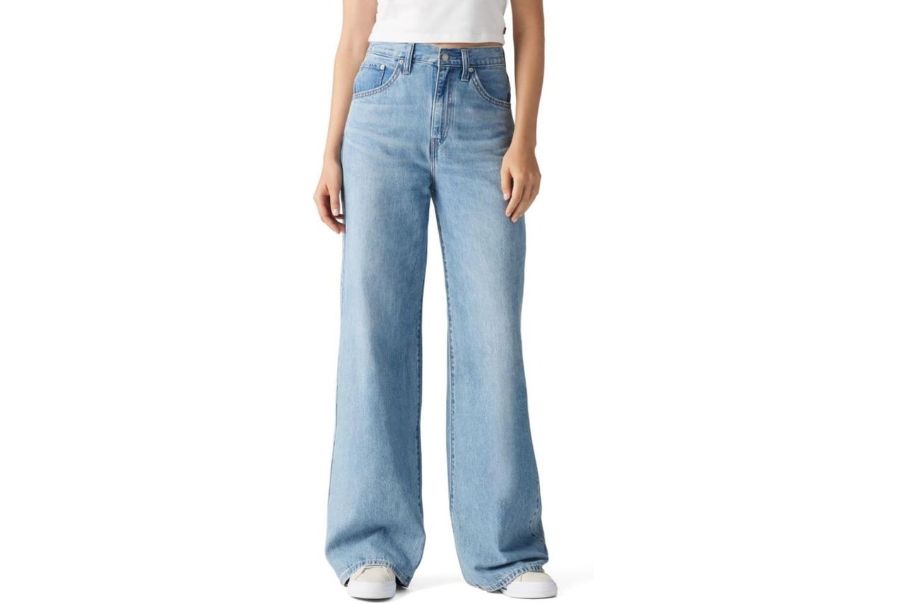 levis womens cinch baggy jeans Credit: Amazon