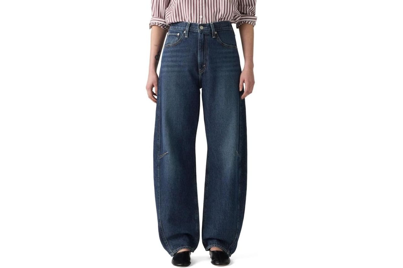 levis womens cinch barrel Credit: Amazon