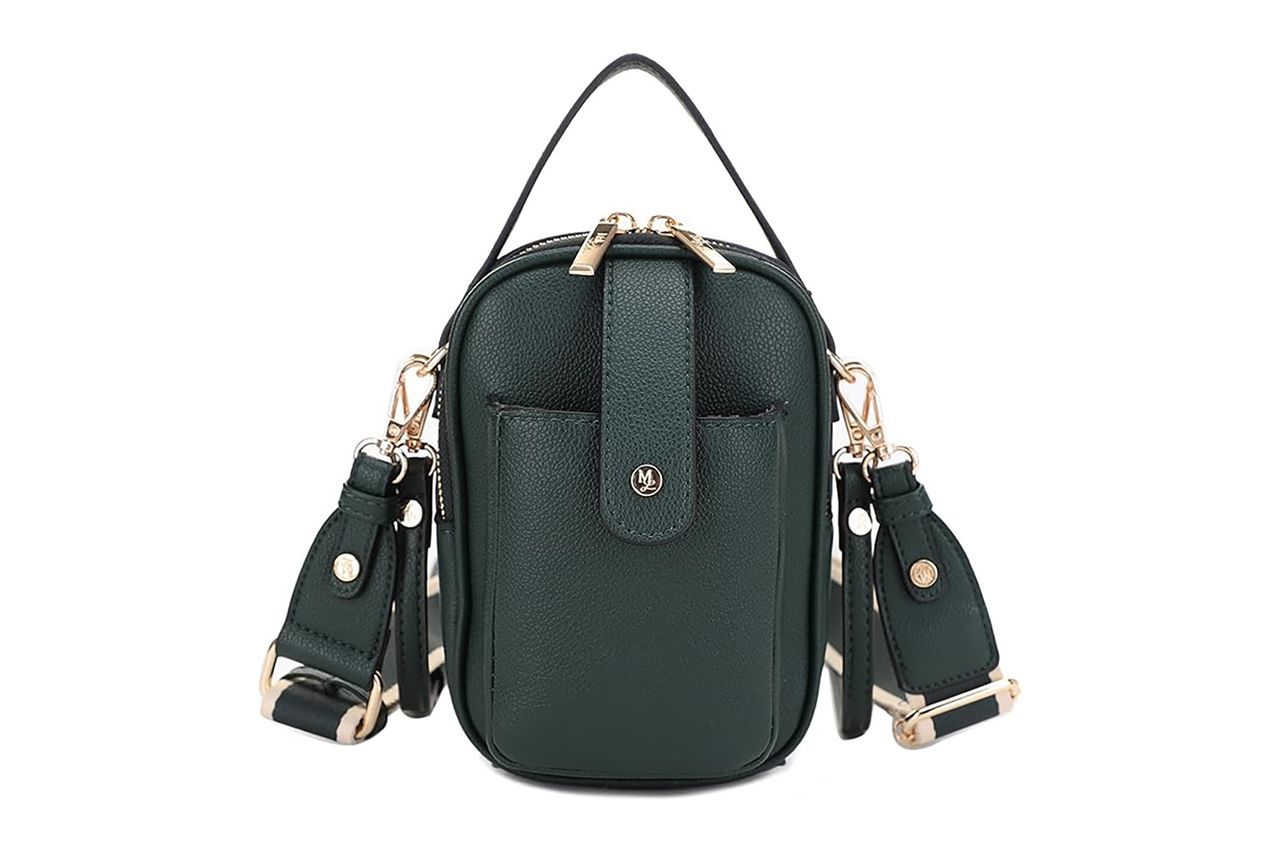 Mali+Lili Gail Vegan Leather Multi Compartment Crossbody Bag Credit: Amazon