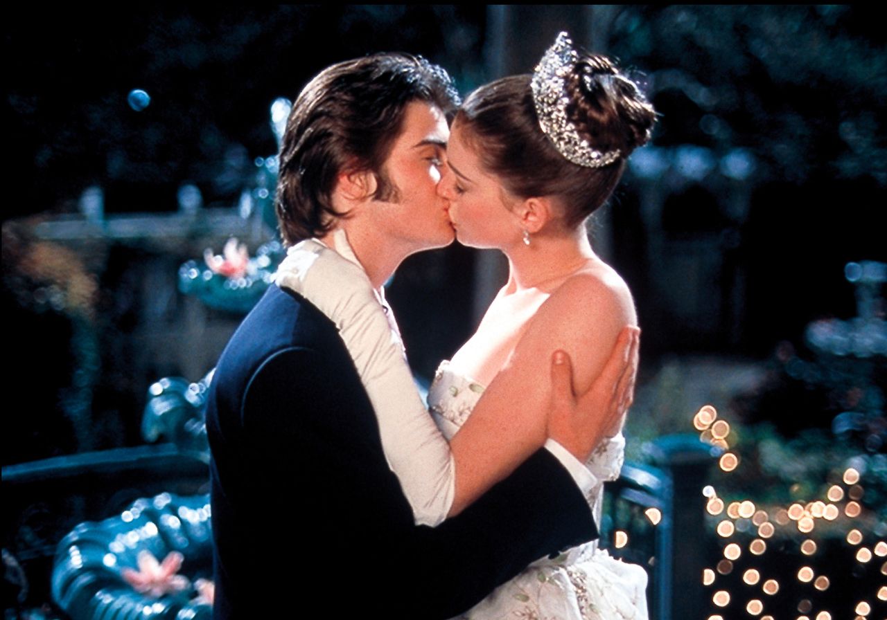 Anne Hathaway, Robert SchwartzmanCredit: Alamy