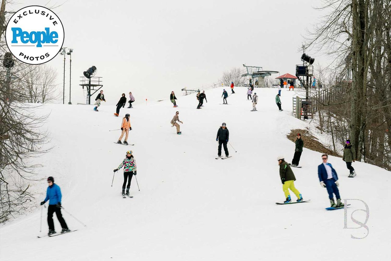 Lindsay & Rod's wedding partyCredit: Dan Stewart Photography
