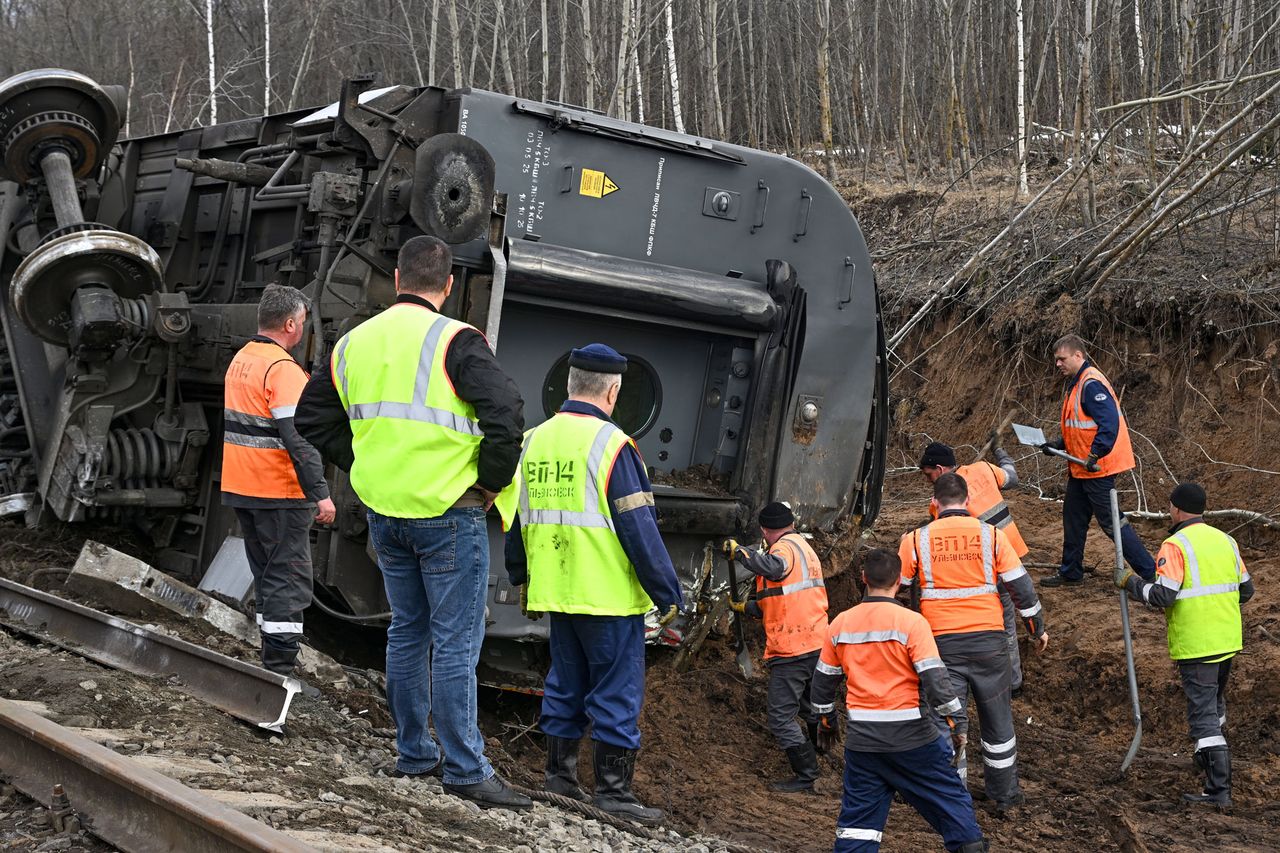 Train derailment in RussiaCredit: Maksim Bogodvid / Sputnik via AP