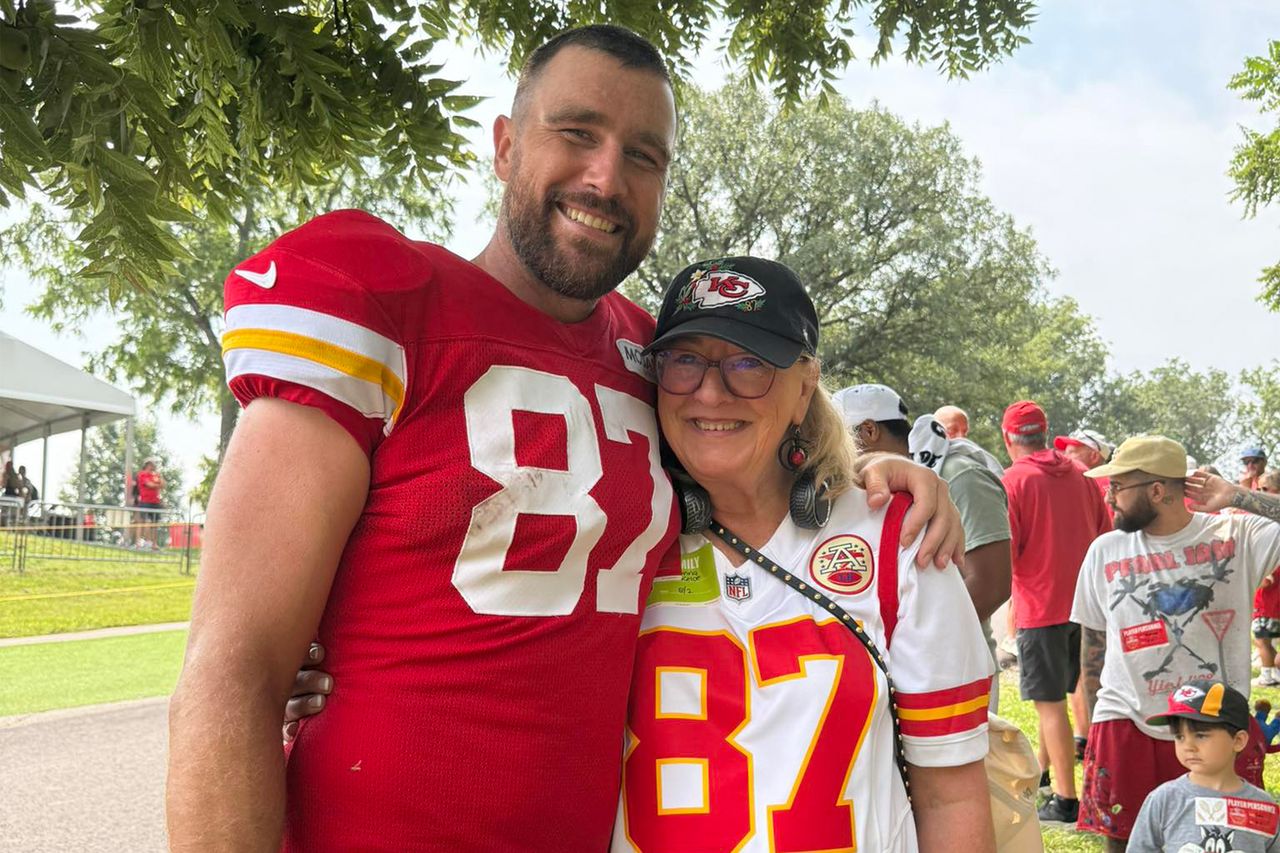 Travis and Donna KelceCredit: Donna Kelce/Facebook