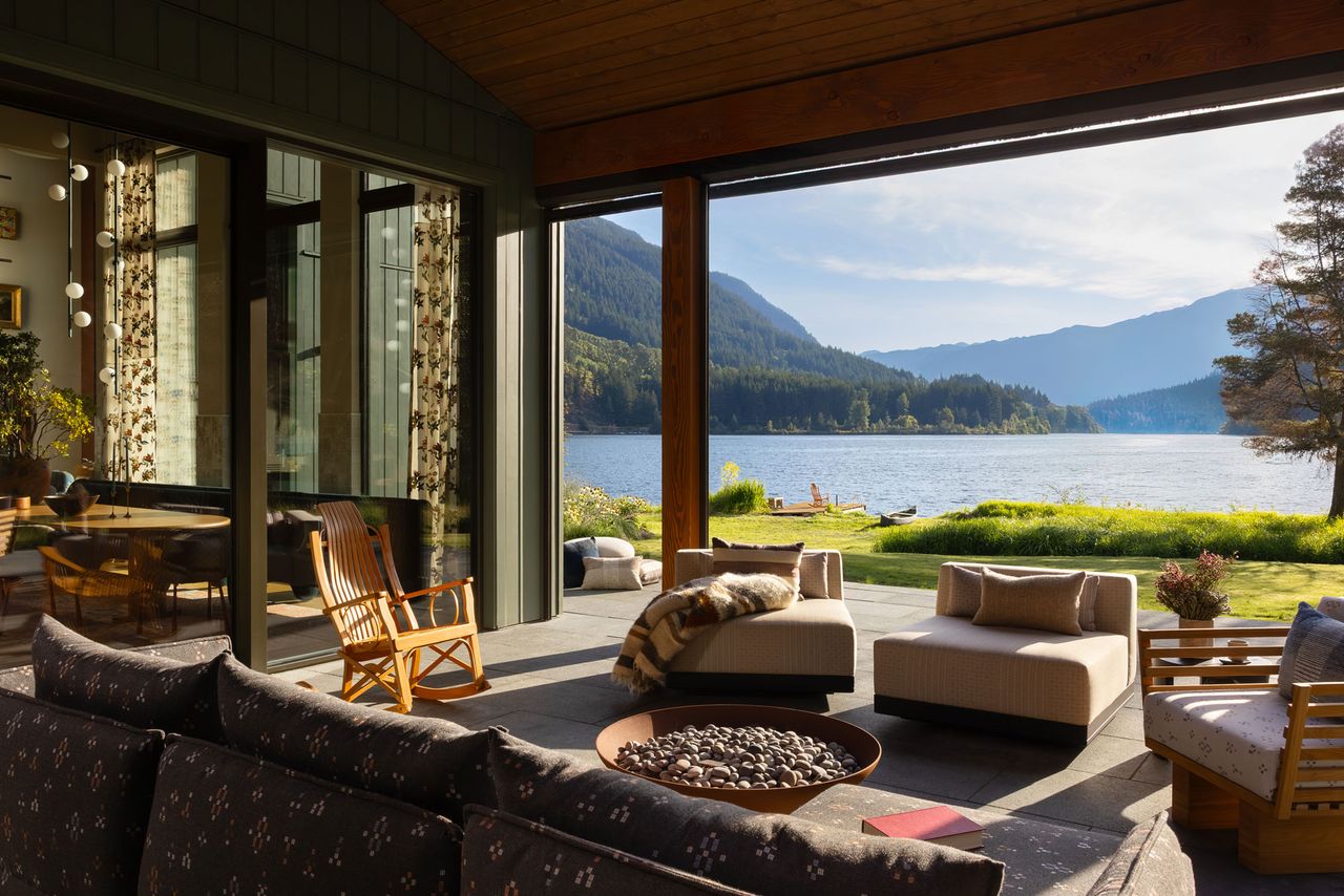 Cobie Smulder's family cabinCredit: Ema Peter/Architectural Digest