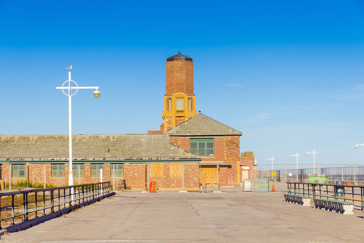 Jacob Riis Park, Rockaway, Queens, NYC. The Jacob Riis Park Bathhouse in Queens, New York.Credit: Shutterstock