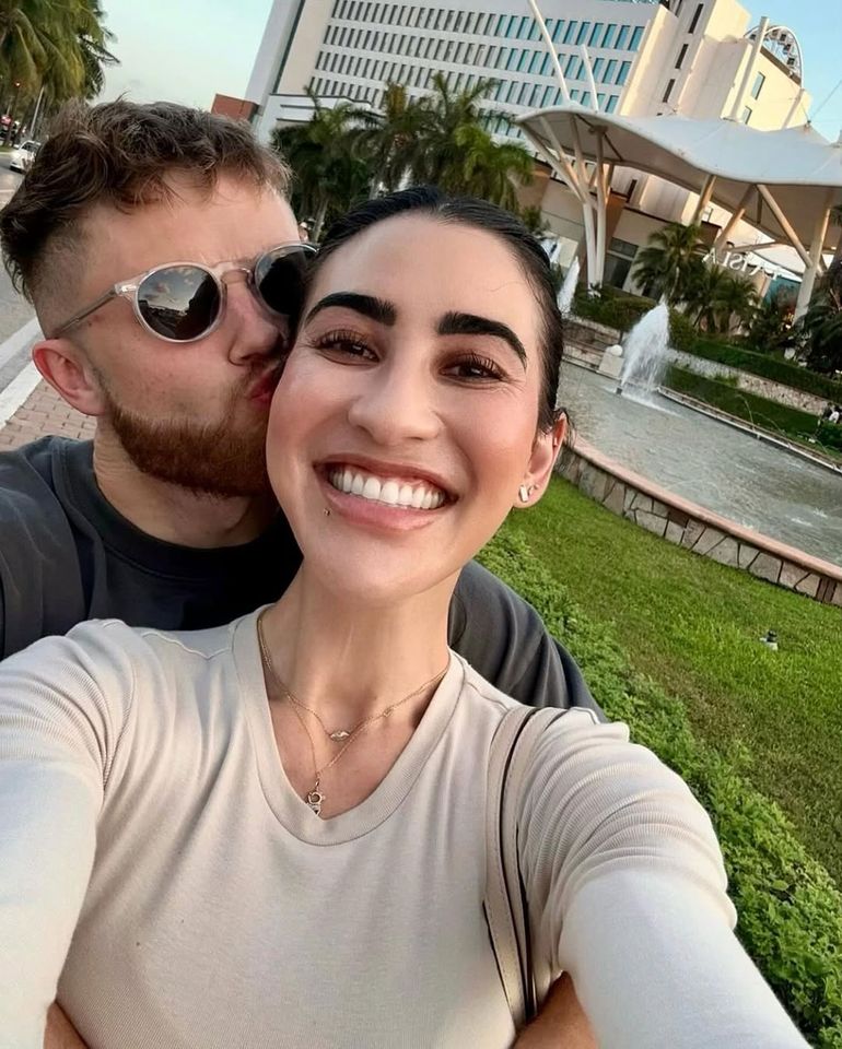 Fitness Influencer Jeff Nippard's Fiancee Dies Suddenly at 36 as He Confirms Heartbreaking News to Fans Jeff Nippard and Stephanie Buttermore.Credit: Stephanie Buttermore/Instagram