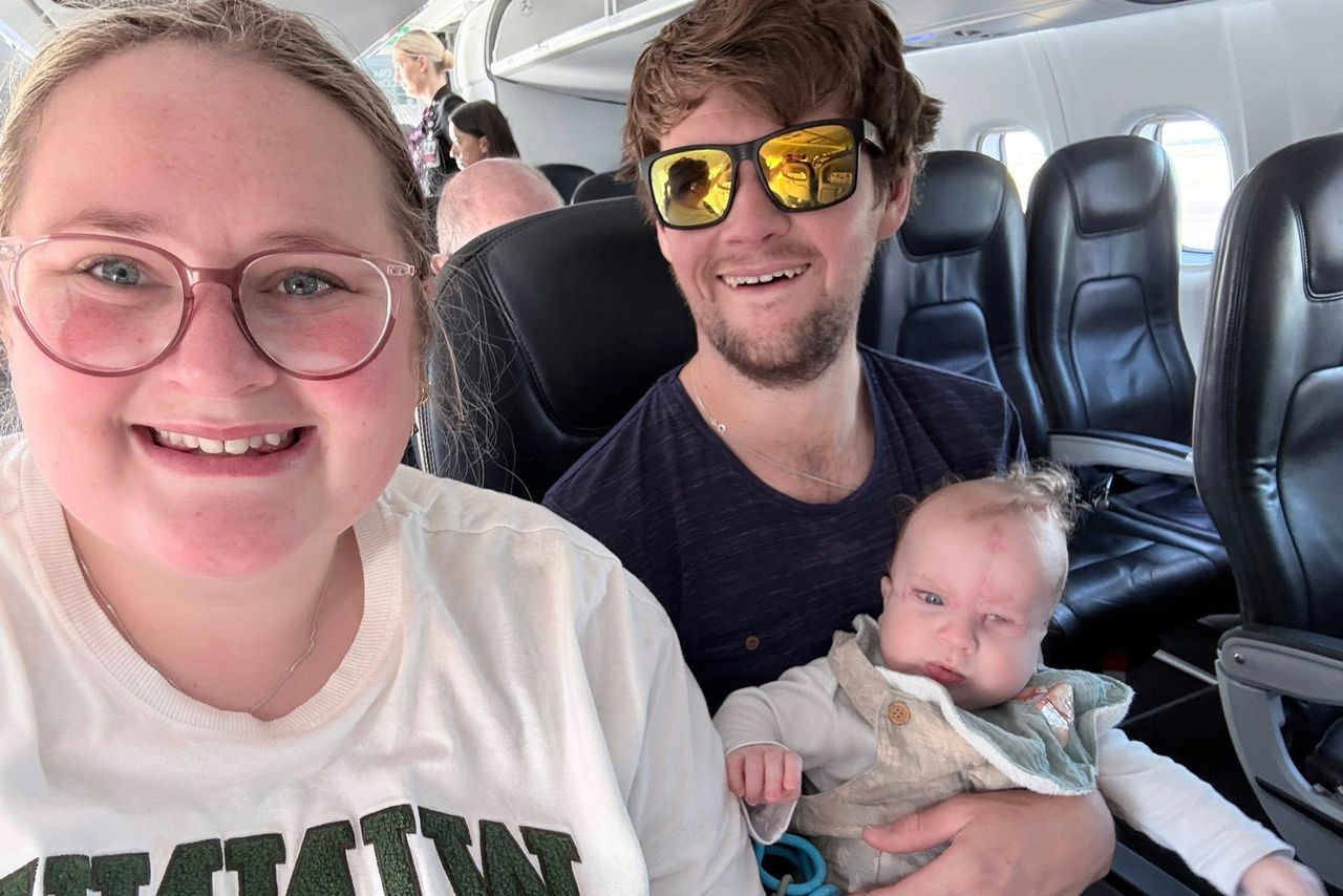 Maddicyn Brokenshire (left) and Daniel Brokenshire (right) with baby Ollyver.Credit: Maddicyn Brokenshire