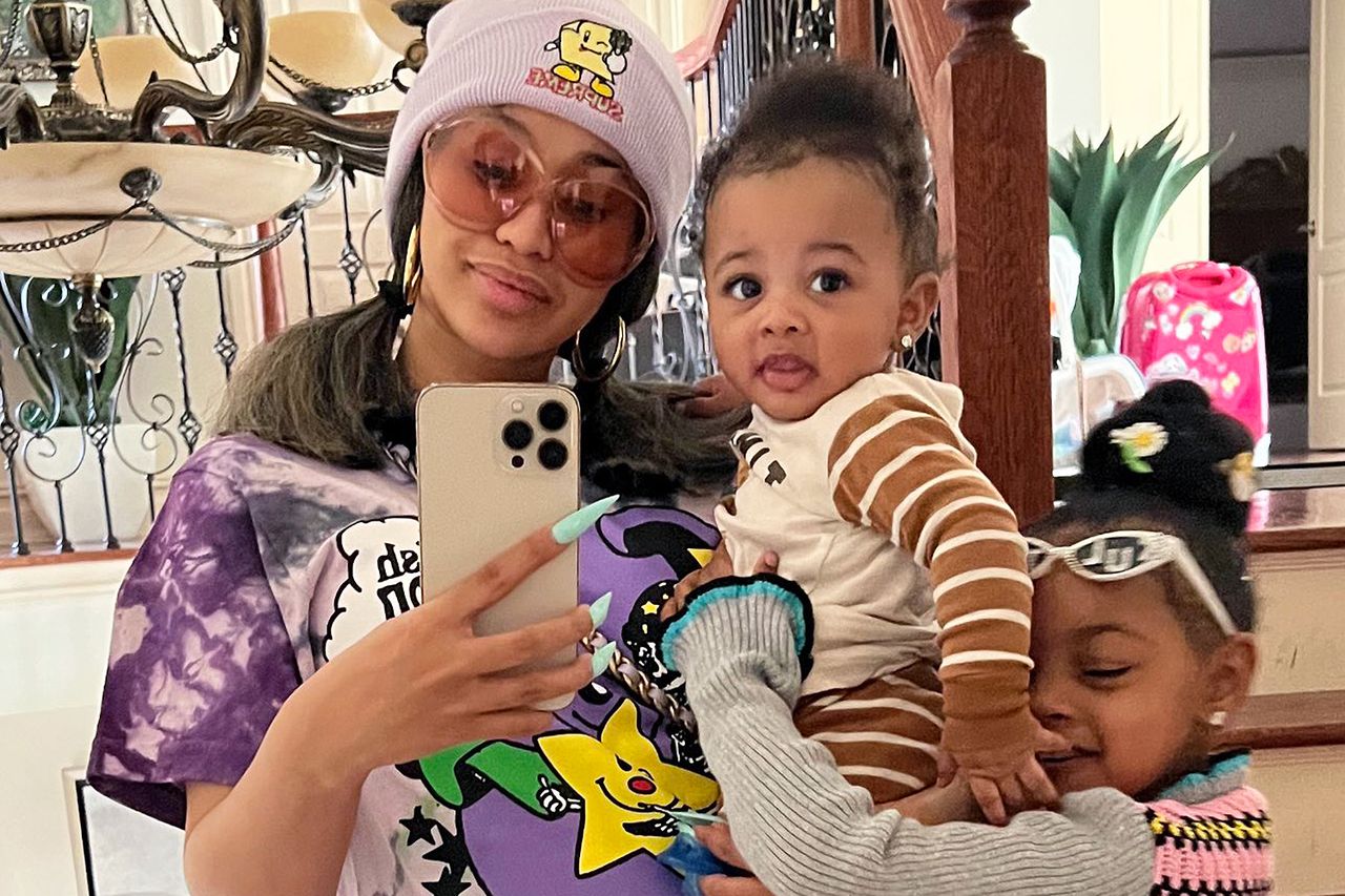 Cardi B and her kids Wave and Kulture Cardi B and her kids Wave and KultureCredit: Cardi B/X