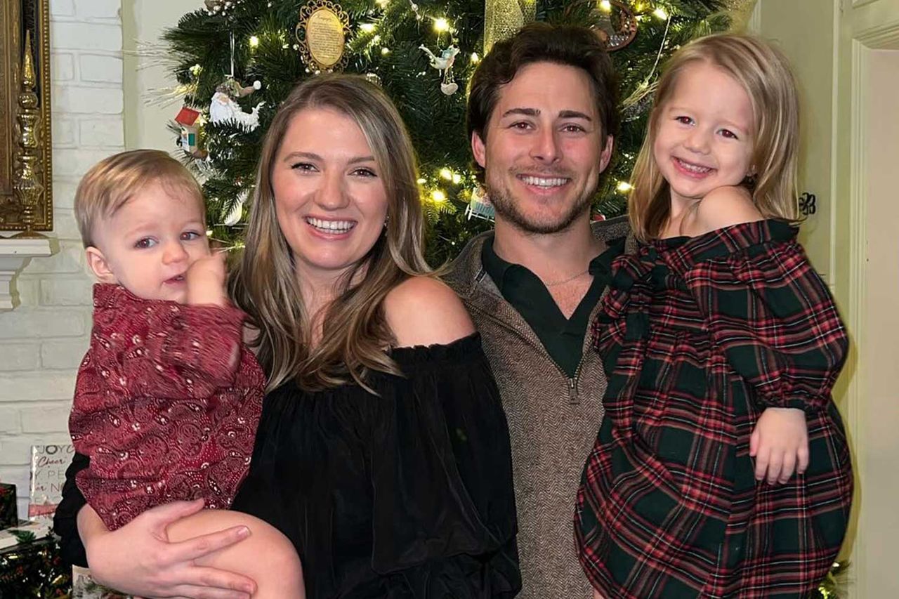 Madlyn Kissinger with Colby Kissinger and their kidsCredit: Madlyn Ballatori/Instagram