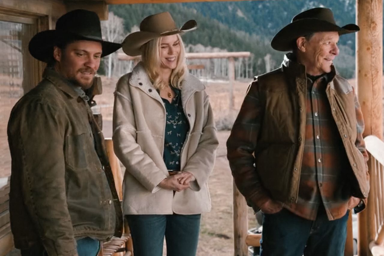 Luke Grimes as Kayce Dutton, Ellie Jameson as Dolly Wheeler and Chris Mulkey as Tom Wheeler in 'Marshals'Credit: Paramount