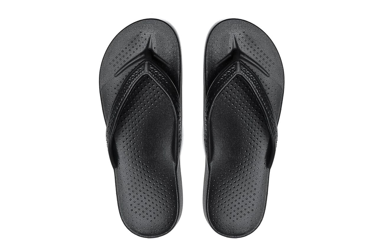 Meik Mangni Arch Support Flip Flops Credit: Amazon
