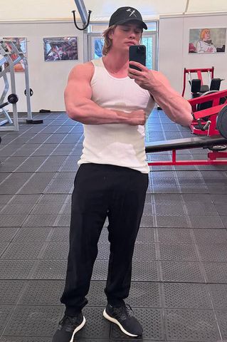 Nicholas Galitzine shows off his flex appeal in the gymCredit: Nicholas Galitzine/Instagram
