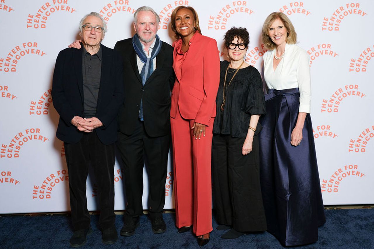 Robert De Niro, Aidan Quinn, Robin Roberts, Susie Essman and Dr. Theresa HamlinCredit: Courtesy