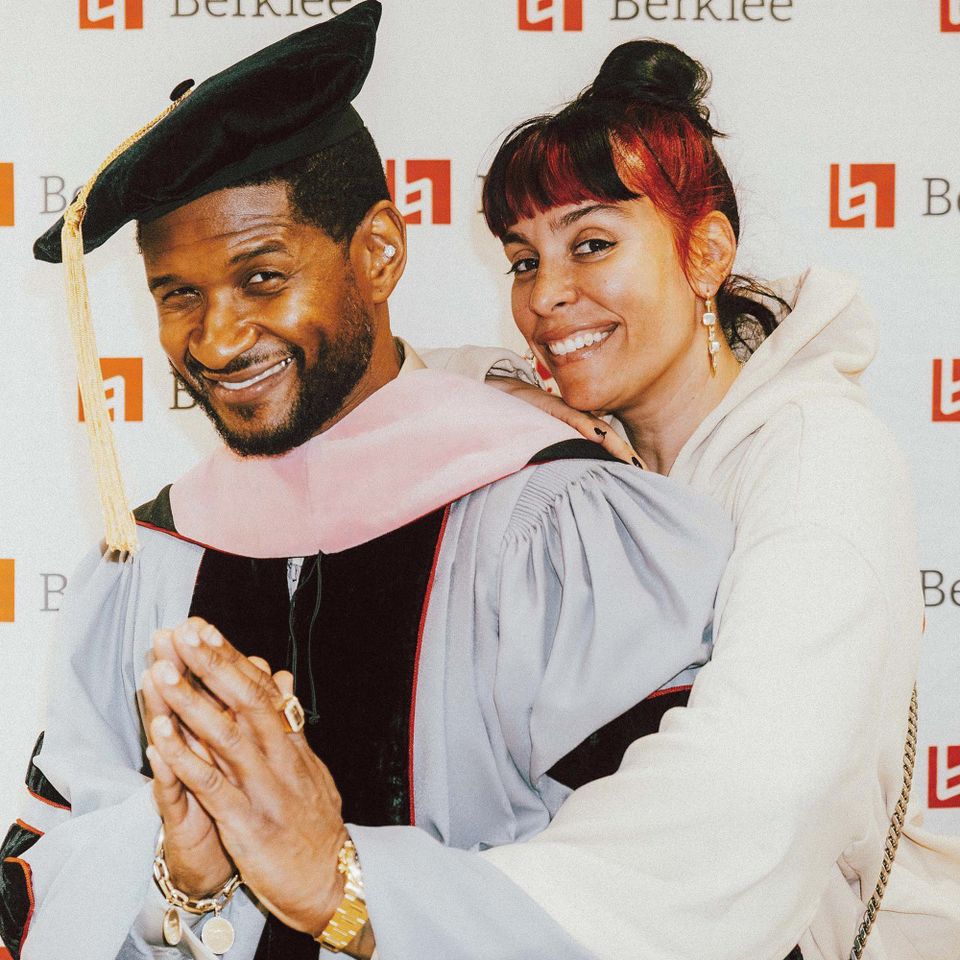 Usher and Jennifer GoicoecheaCredit: Usher Instagram