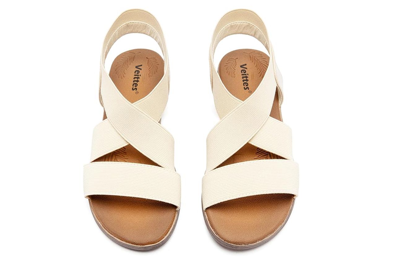Veittes Flat Slide Sandals Credit: Amazon